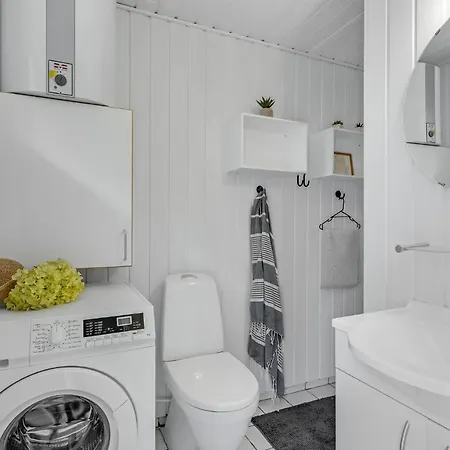 Gorgeous In Romo With Kitchen Holiday home *