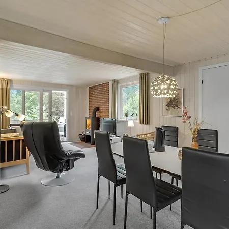 Holiday home Gorgeous In Romo With Kitchen Bolilmark